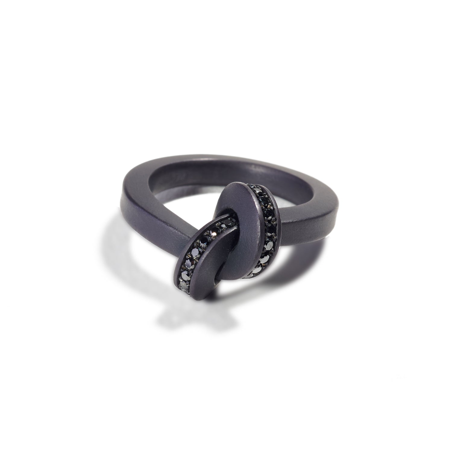 Relaxed Black Diamond Knot Ring