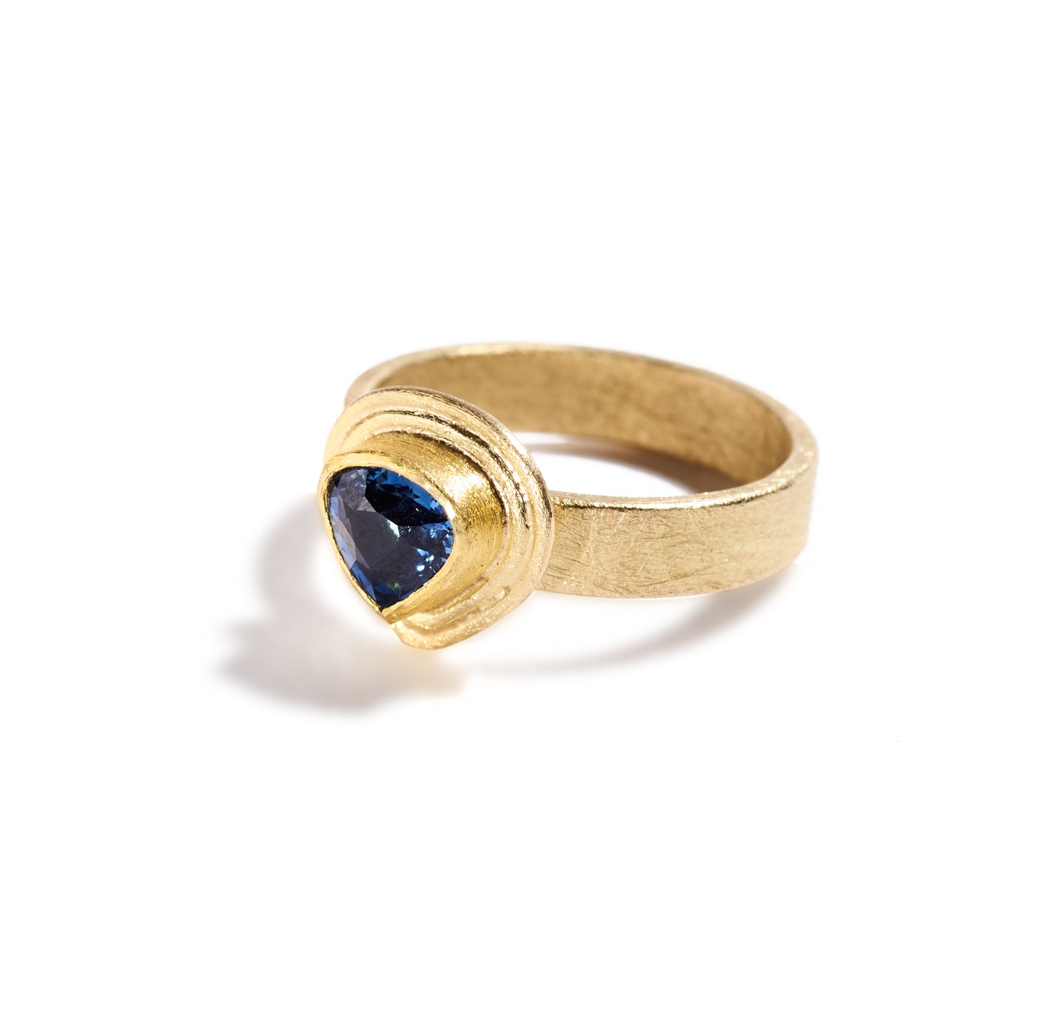 Sri Lankan Blue Sapphire Ring