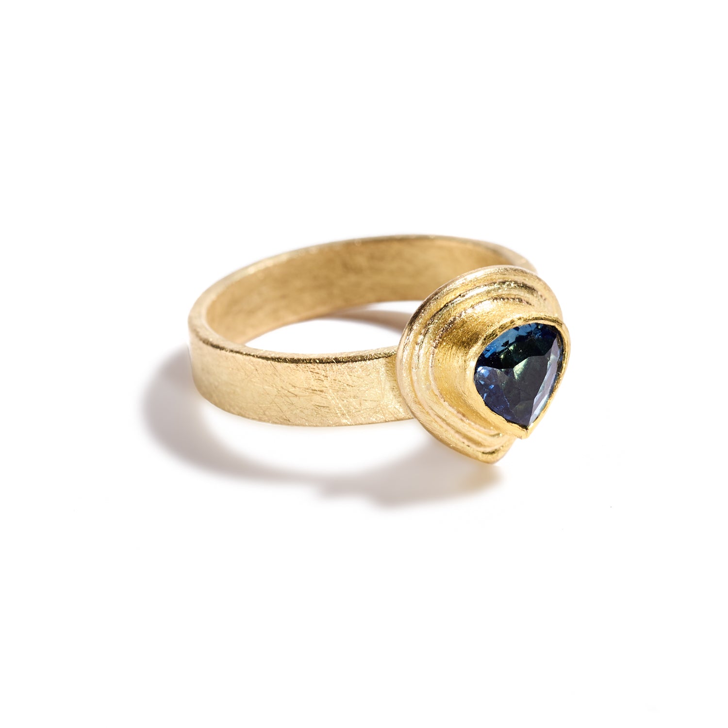 Sri Lankan Blue Sapphire Ring