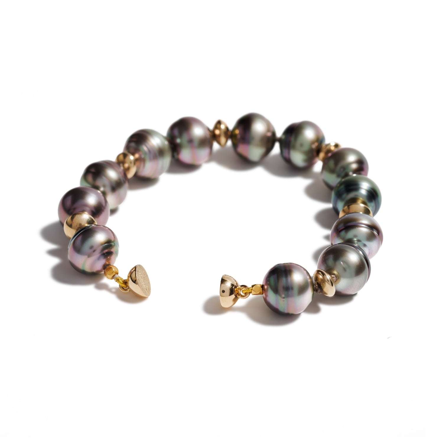 Tahitian Circle Pearls and Gold Bracelet